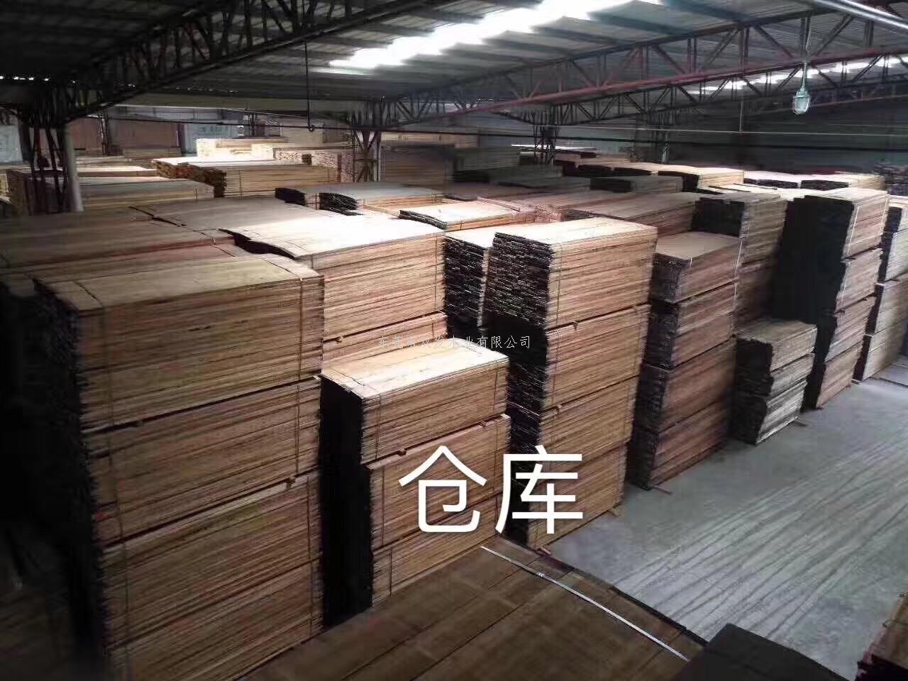 5.1雙發(fā)優(yōu)惠大酬賓活動，趕緊來參加，有買有送，多買多送！